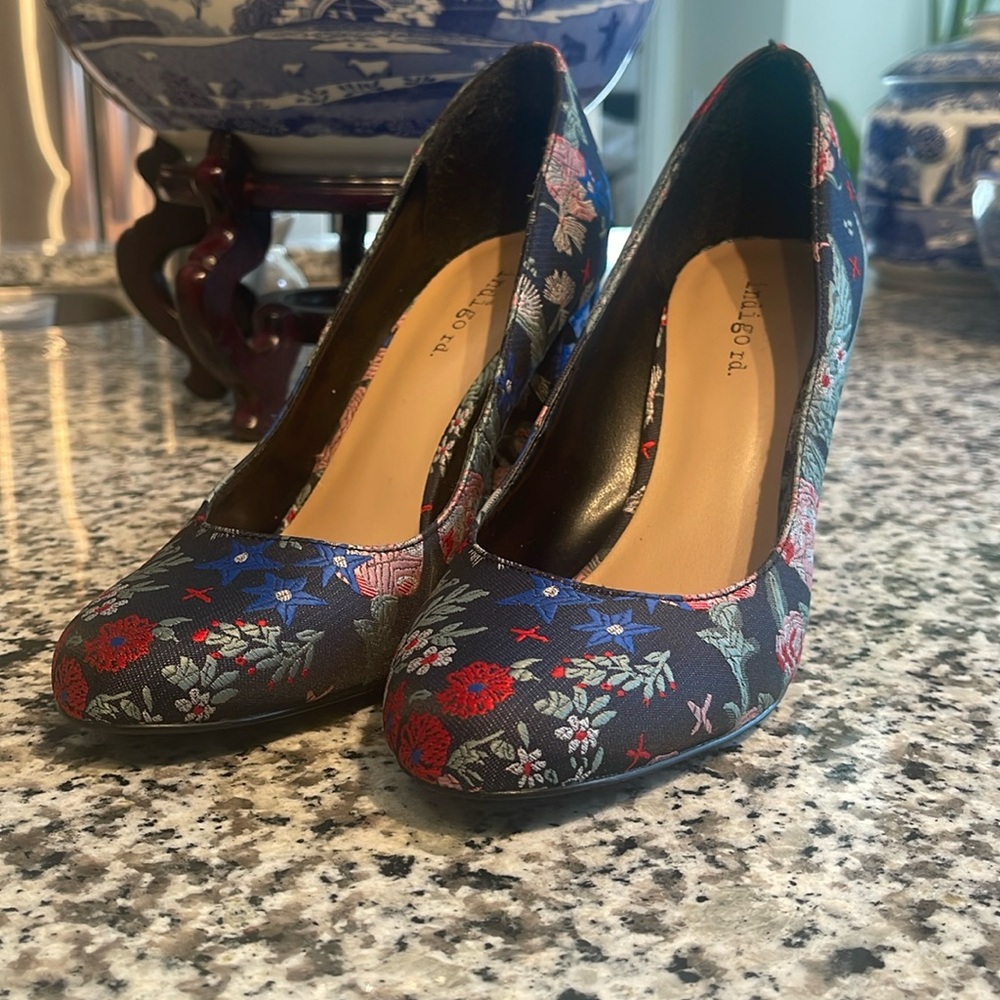 Indigo Rd Pumps